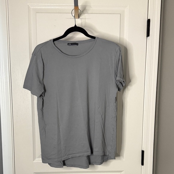 Zara Classic Gray Short Sleeve Tee - Picture 1 of 4